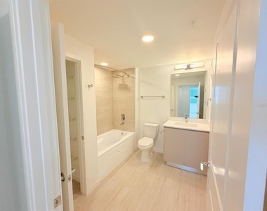 5563 Millenia Park Boulevard - Photo Thumbnail 19