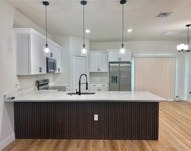 15690 Sw 49th Avenue Road - Photo Thumbnail 4