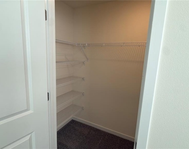 725 Preston Cove Drive - Photo Thumbnail 17
