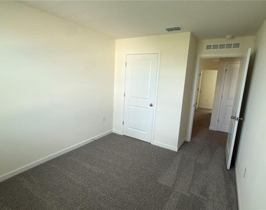 725 Preston Cove Drive - Photo Thumbnail 21