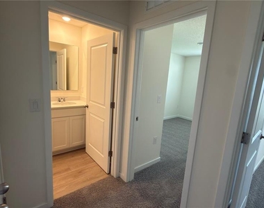 725 Preston Cove Drive - Photo Thumbnail 15