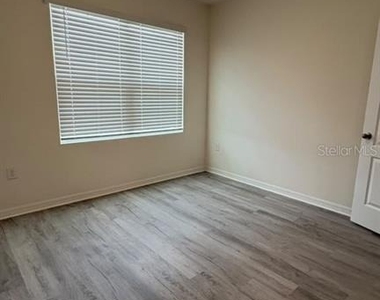 2147 Doe Run Drive - Photo Thumbnail 6