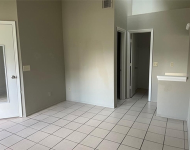 12269 Augusta Woods Circle - Photo Thumbnail 12