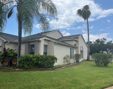 12269 Augusta Woods Circle - Photo Thumbnail 17
