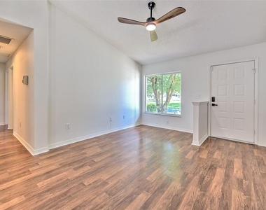 319 Abigail Road - Photo Thumbnail 6