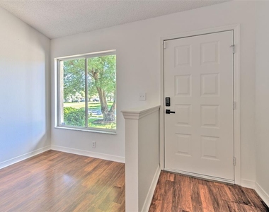 319 Abigail Road - Photo Thumbnail 5