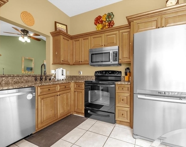 6147 Sunnyvale Drive - Photo Thumbnail 5