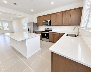 4540 Orchard View Alley - Photo Thumbnail 7