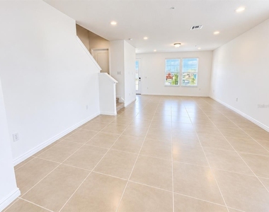 4540 Orchard View Alley - Photo Thumbnail 2