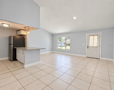 23 Country Club Drive - Photo Thumbnail 3