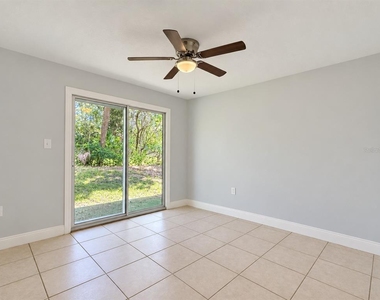 23 Country Club Drive - Photo Thumbnail 8