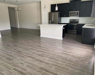 11216 Whistling Pine Way - Photo Thumbnail 8