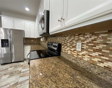 727 Star Magnolia Drive - Photo Thumbnail 9