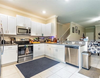 23265 Willow Glen Way - Photo Thumbnail 2