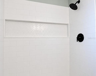 326 E Palmetto Avenue - Photo Thumbnail 12
