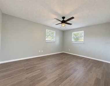 326 E Palmetto Avenue - Photo Thumbnail 13