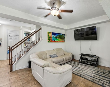 9461 Tawnyberry Street - Photo Thumbnail 12