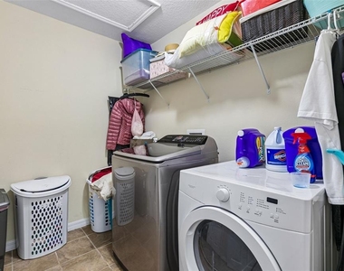 9461 Tawnyberry Street - Photo Thumbnail 16