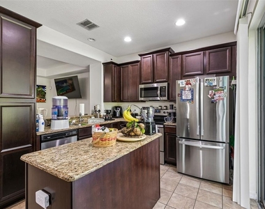 9461 Tawnyberry Street - Photo Thumbnail 7