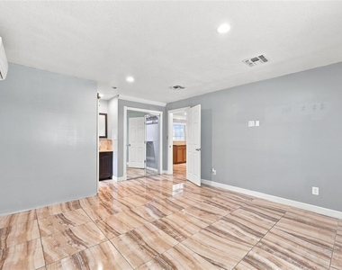 5354 Lanyard Court - Photo Thumbnail 11