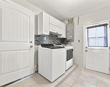 5354 Lanyard Court - Photo Thumbnail 18