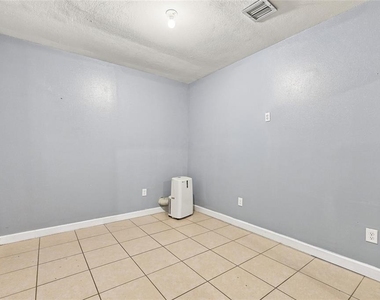 5354 Lanyard Court - Photo Thumbnail 15