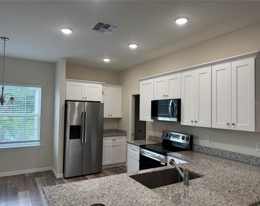 41346 Persimmon Street - Photo Thumbnail 7