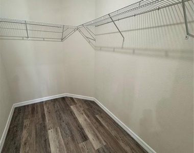 41346 Persimmon Street - Photo Thumbnail 4