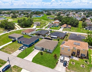 1918 Michigan Drive - Photo Thumbnail 3