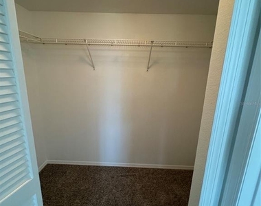 413 Summit Ridge Place - Photo Thumbnail 11