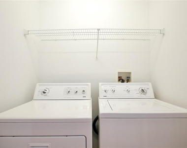6080 Twain Street - Photo Thumbnail 24