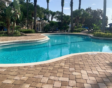 7250 Westpointe Boulevard - Photo Thumbnail 13