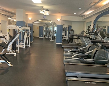 7250 Westpointe Boulevard - Photo Thumbnail 21
