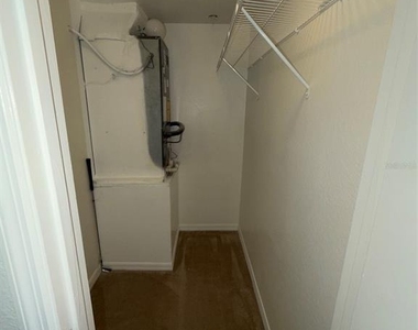 7250 Westpointe Boulevard - Photo Thumbnail 11