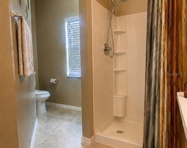 850 Glastonbury Drive - Photo Thumbnail 18