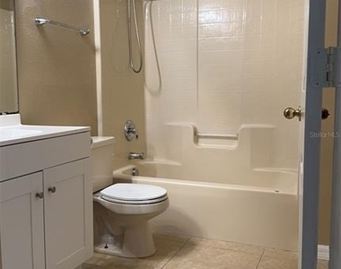 850 Glastonbury Drive - Photo Thumbnail 22
