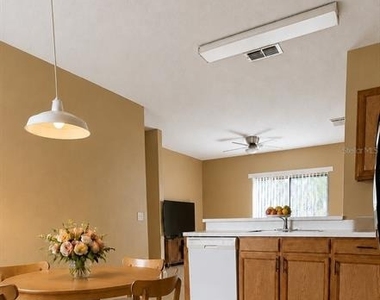 850 Glastonbury Drive - Photo Thumbnail 9
