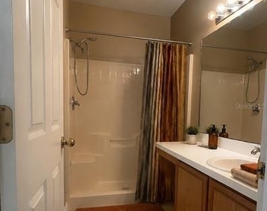 850 Glastonbury Drive - Photo Thumbnail 19