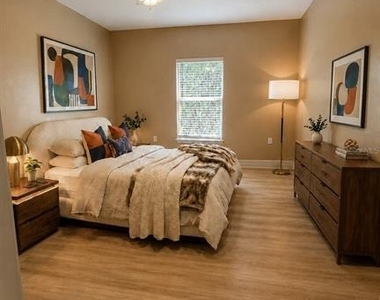 850 Glastonbury Drive - Photo Thumbnail 13