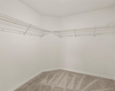 3934 Axis Valley Place - Photo Thumbnail 15