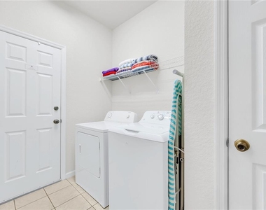 2654 Marg Lane - Photo Thumbnail 20