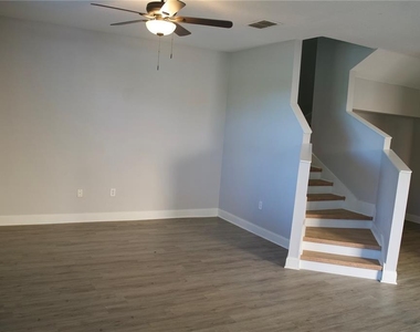 3927 Pemberly Pines Cir - Photo Thumbnail 12