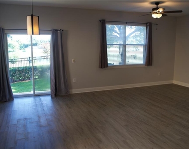 3927 Pemberly Pines Cir - Photo Thumbnail 6