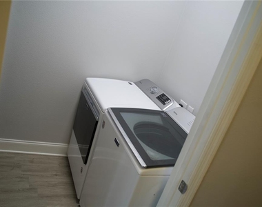3927 Pemberly Pines Cir - Photo Thumbnail 10