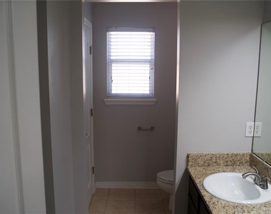 3927 Pemberly Pines Cir - Photo Thumbnail 21