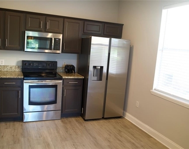 3927 Pemberly Pines Cir - Photo Thumbnail 9