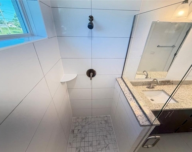 2481 San Filippo Drive Se - Photo Thumbnail 14