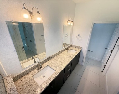 2481 San Filippo Drive Se - Photo Thumbnail 12