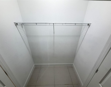 2481 San Filippo Drive Se - Photo Thumbnail 8
