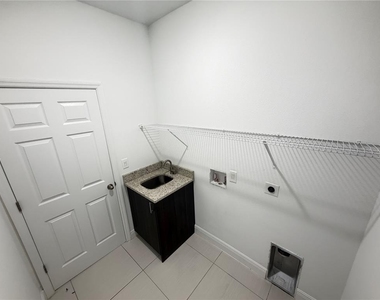 2481 San Filippo Drive Se - Photo Thumbnail 18